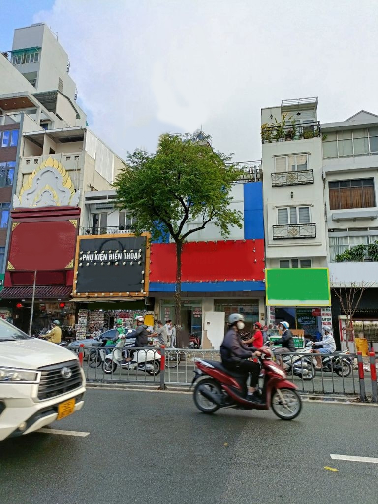 Cho thuê Nguyên Căn mặt tiền đường 3 tháng 2, Phường 6, Quận 10